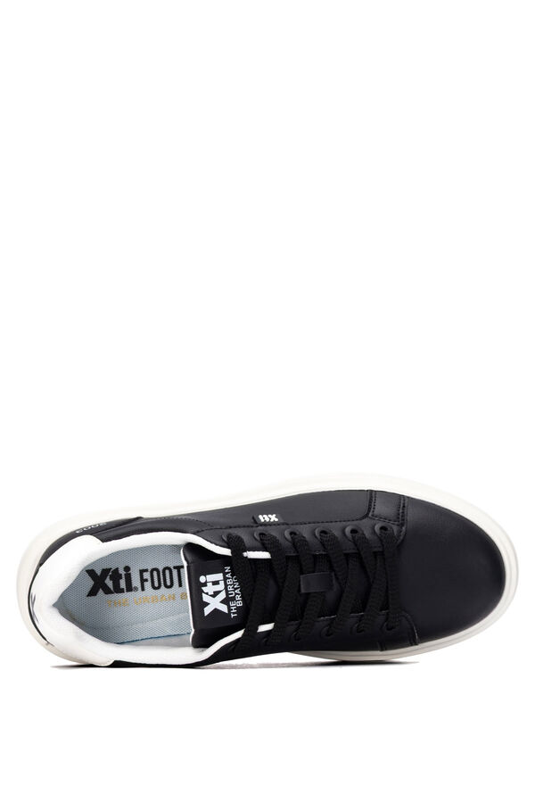 XTI Sapatilha casual com atacadores preto