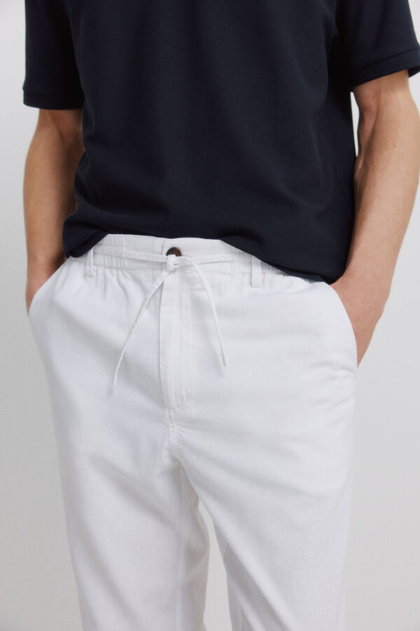 Springfield Cal&ccedil;as chino em linho comfort fit branco