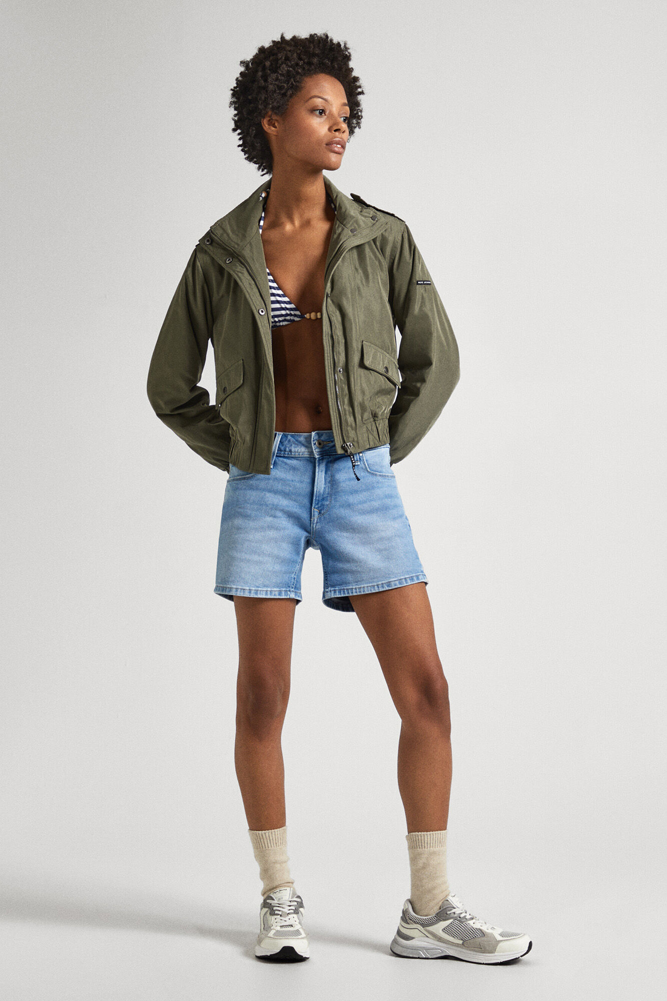 0 Women s shorts and Bermudas Cortefiel