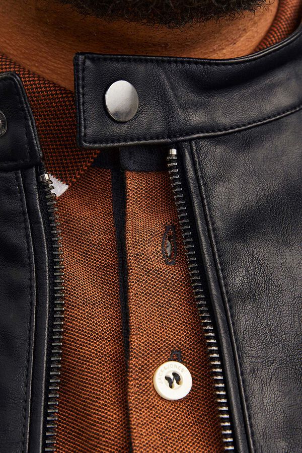 Jack & Jones Blus&atilde;o biker efeito pele preto