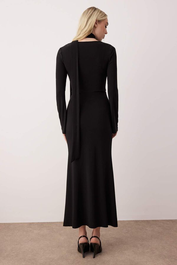 Trendyol Vestido midi com detalhe na gola preto