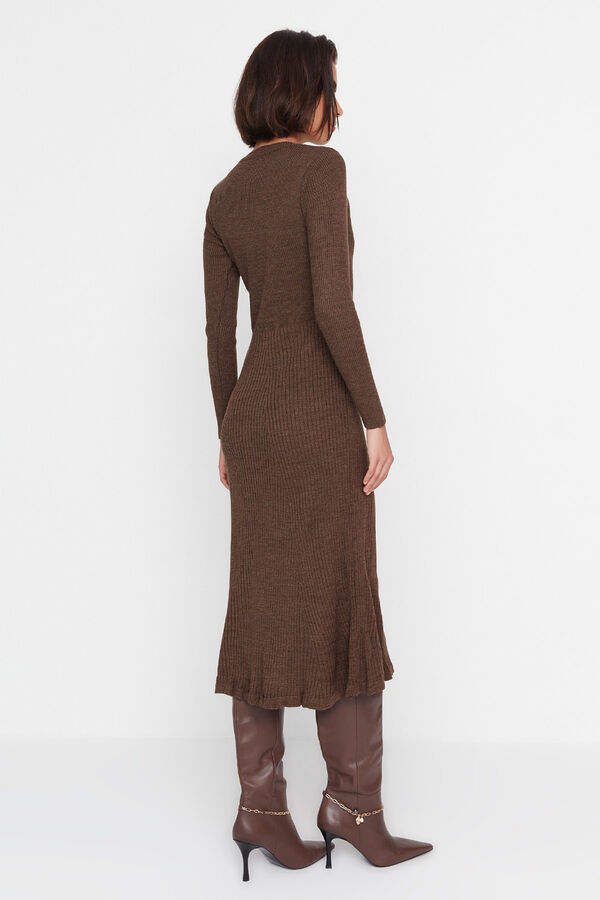 Trendyol Vestido midi de malha manga comprida ajustado cru