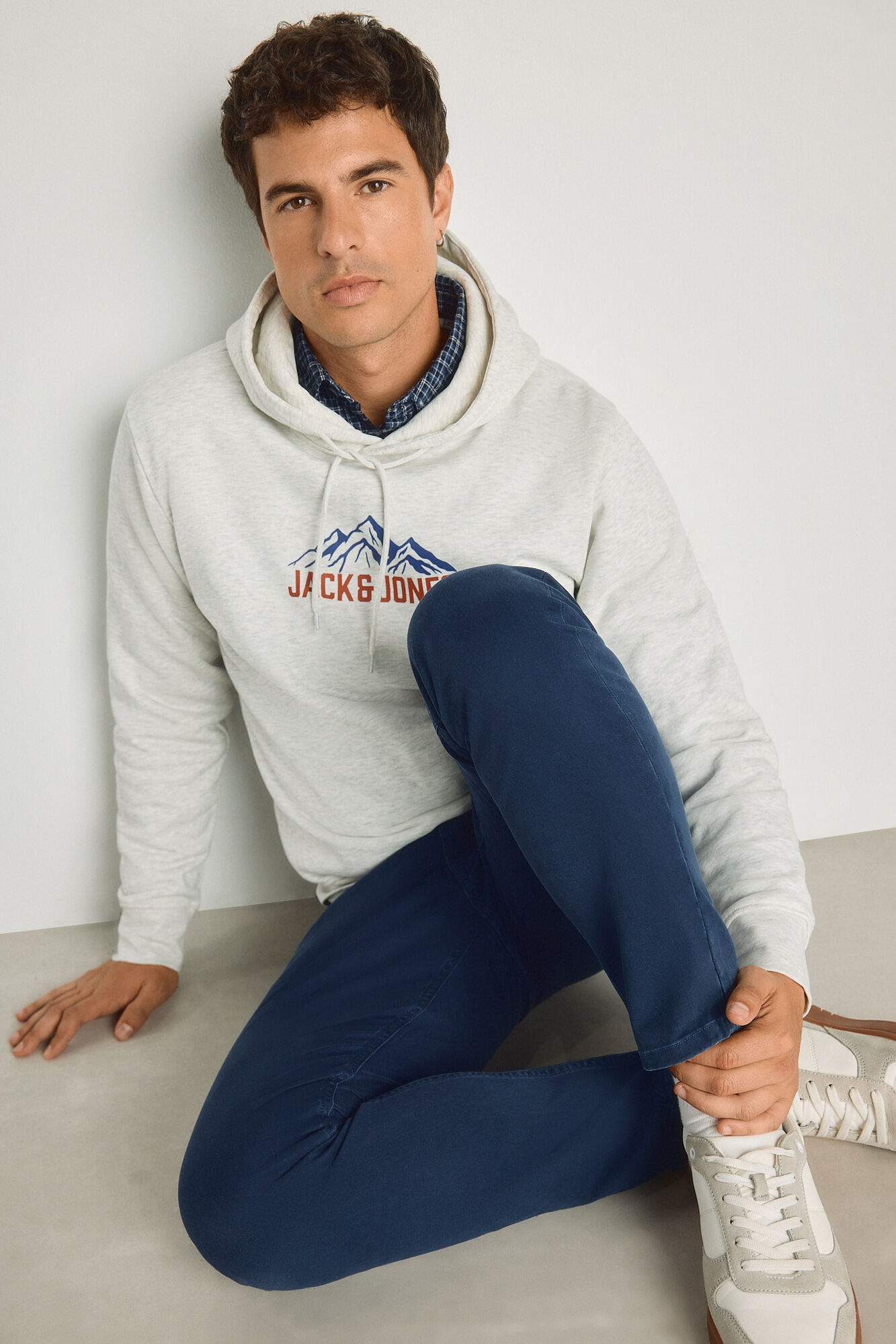 Jack & Jones Sweatshirt regular com capuz