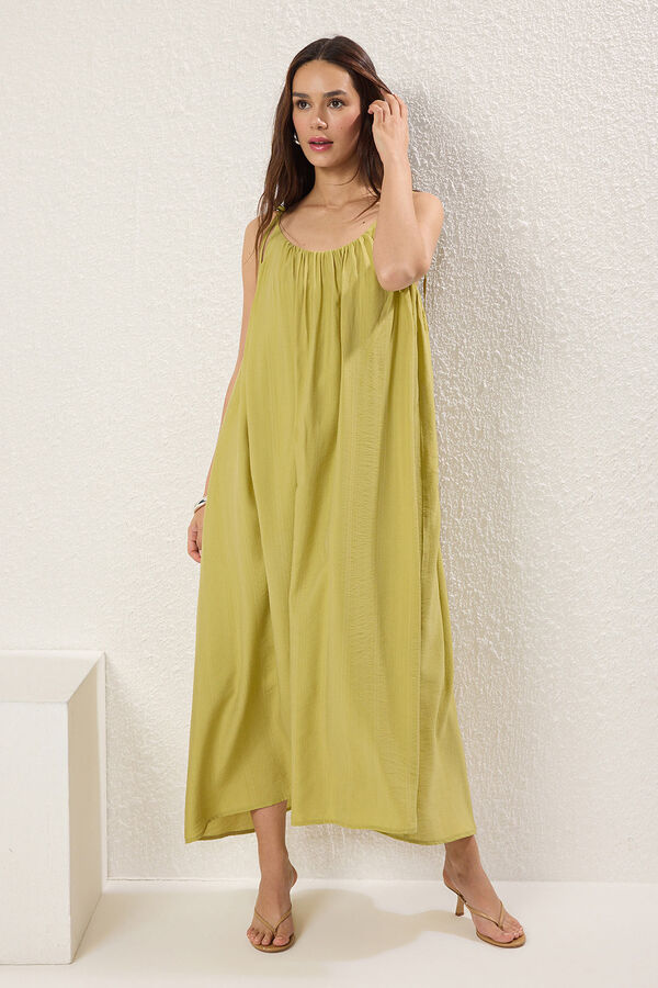 Trendyol Vestido comprido de al&ccedil;as verde