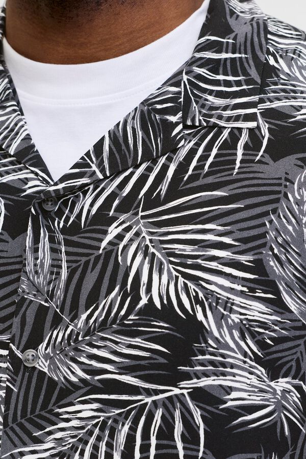 Jack & Jones PLUS Camisa resort estampado tropical negro