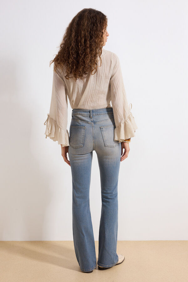 Trendyol Vaquero flare de tiro alto azul