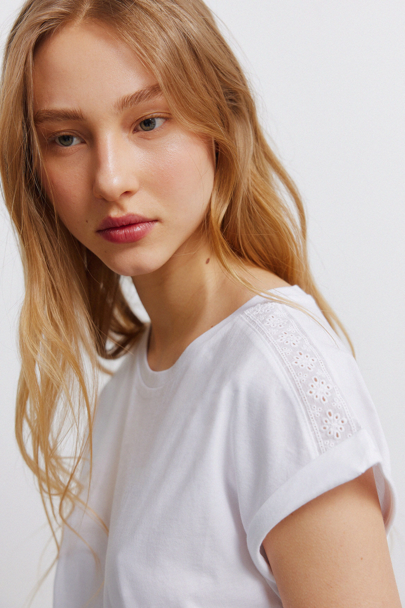 Springfield T-shirt detalhe em crochet no ombro