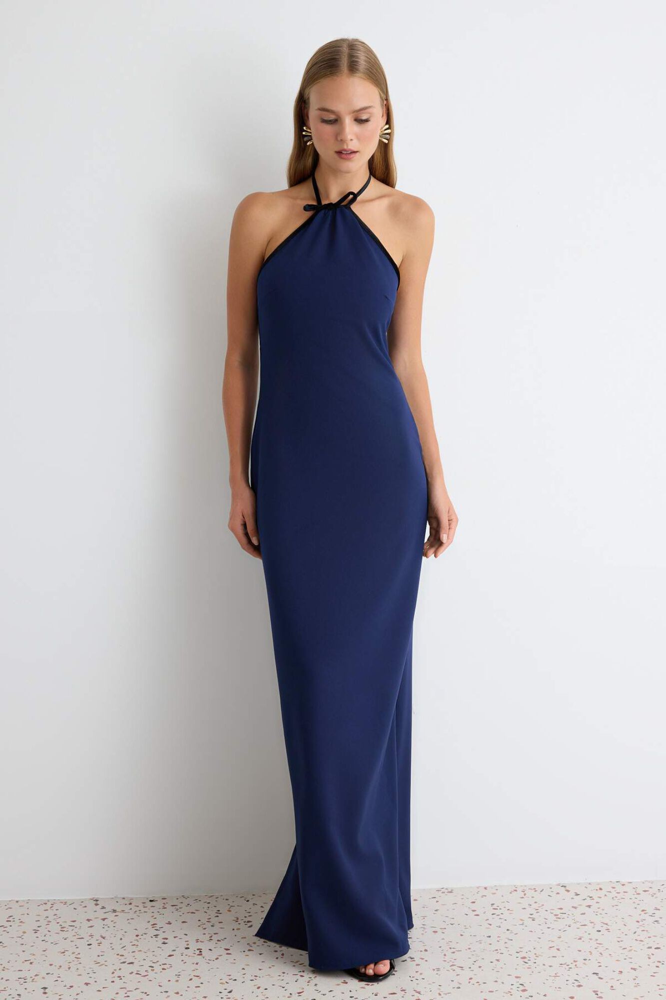 Trendyol Vestido comprido gola halter