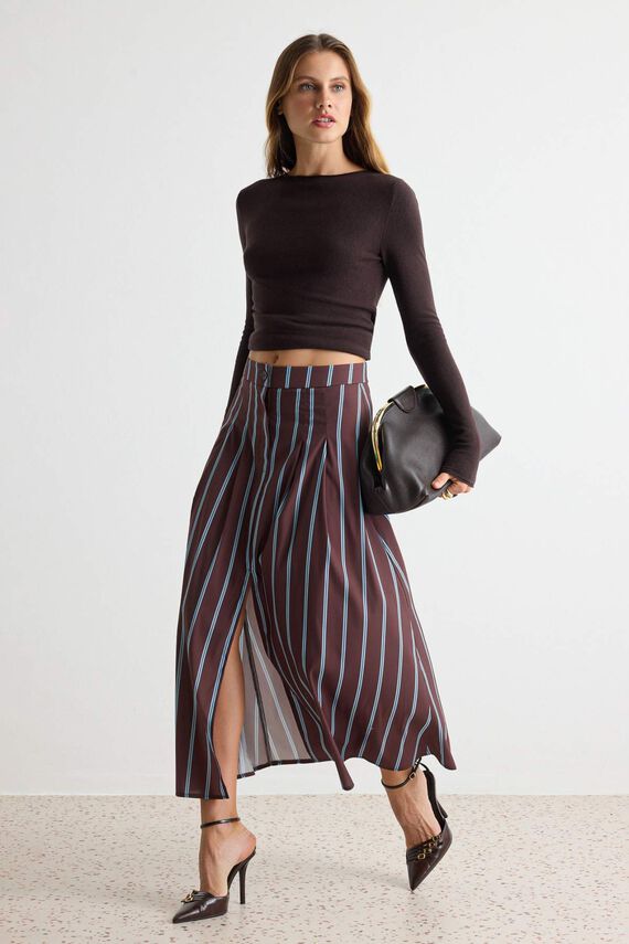 Falda midi a rayas