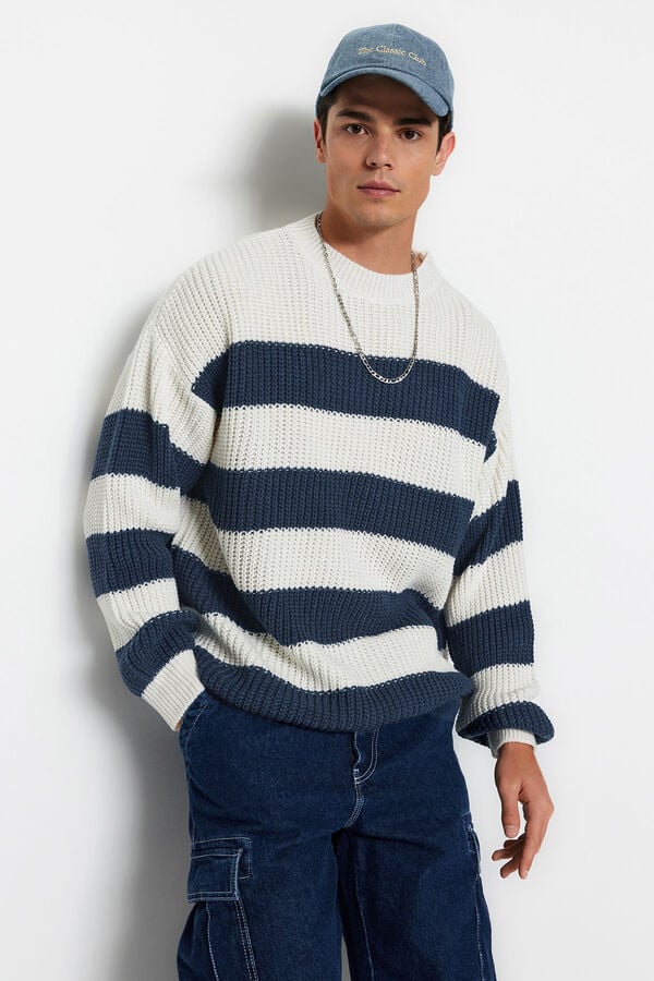 Trendyol Jersey de punto texturizado con cuello redondo azul