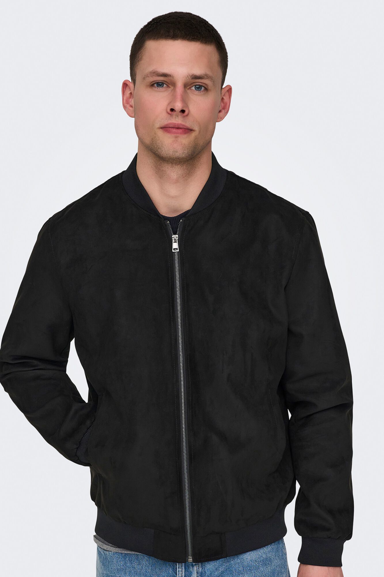 Only & Sons Blus&atilde;o estilo bomber em camur&ccedil;a