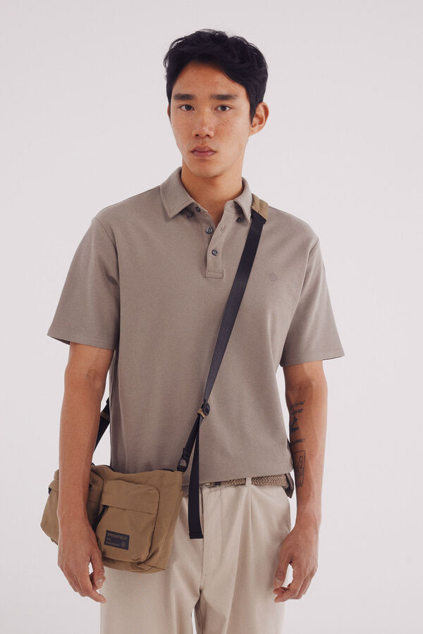 Springfield vestido slim fit com look polo piqué cru