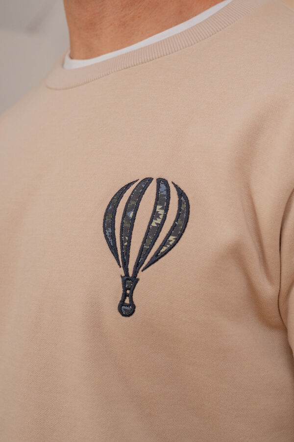 Celopman Sweatshirt com bordado frontal bege