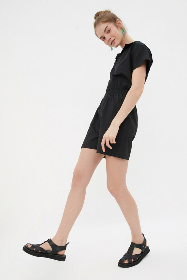 Trendyol Mono camisero corto negro