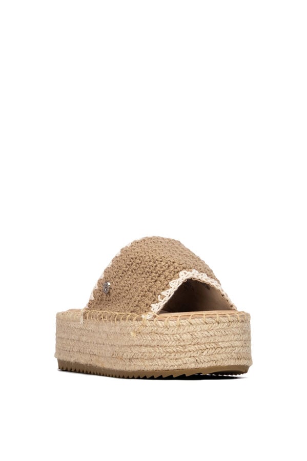 XTI Sandalia de plataforma tostado