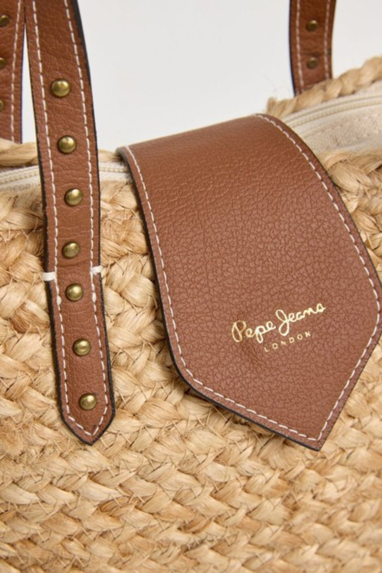 Pepe Jeans Mala a tiracolo com al&ccedil;a curta