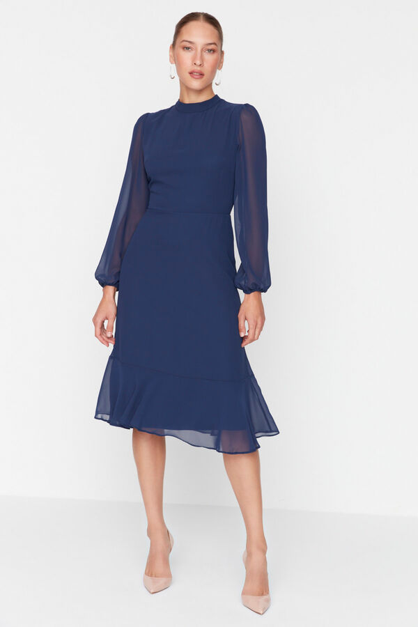 Trendyol Vestido midi de gola alta azul