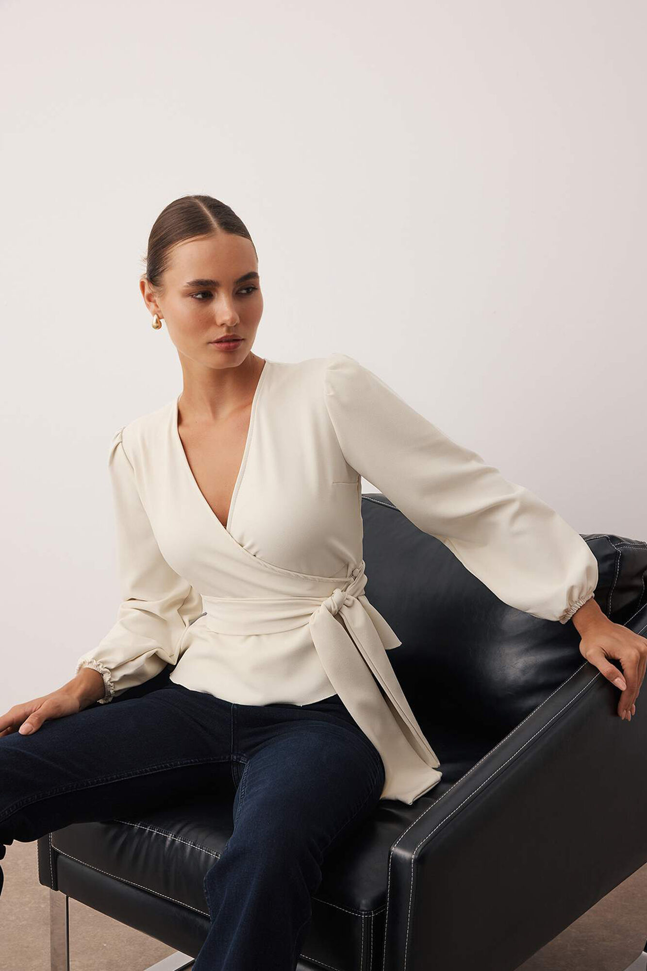 Trendyol Blusa de manga comprida com bot&otilde;es