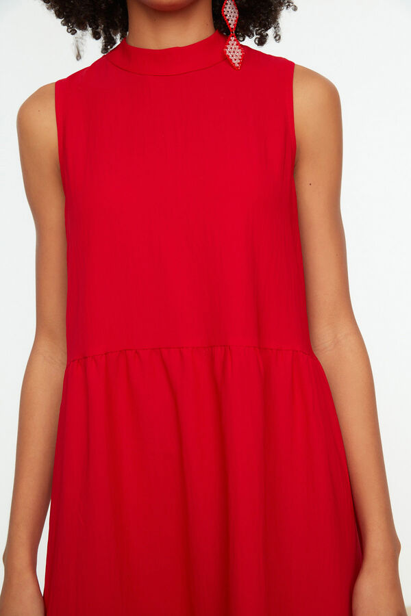 Trendyol Vestido midi reto sem mangas vermelho