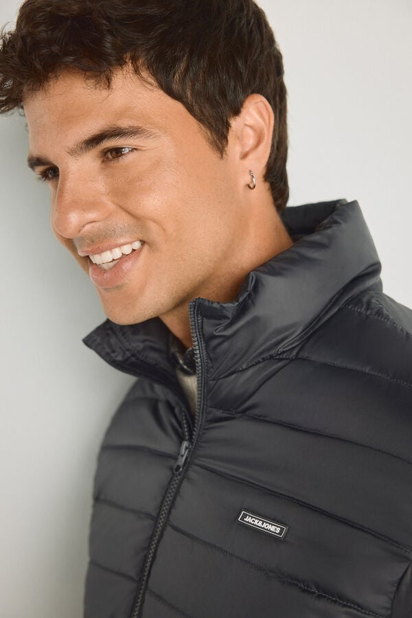 Jack & Jones Blus&atilde;o puffer gola alta cinzento