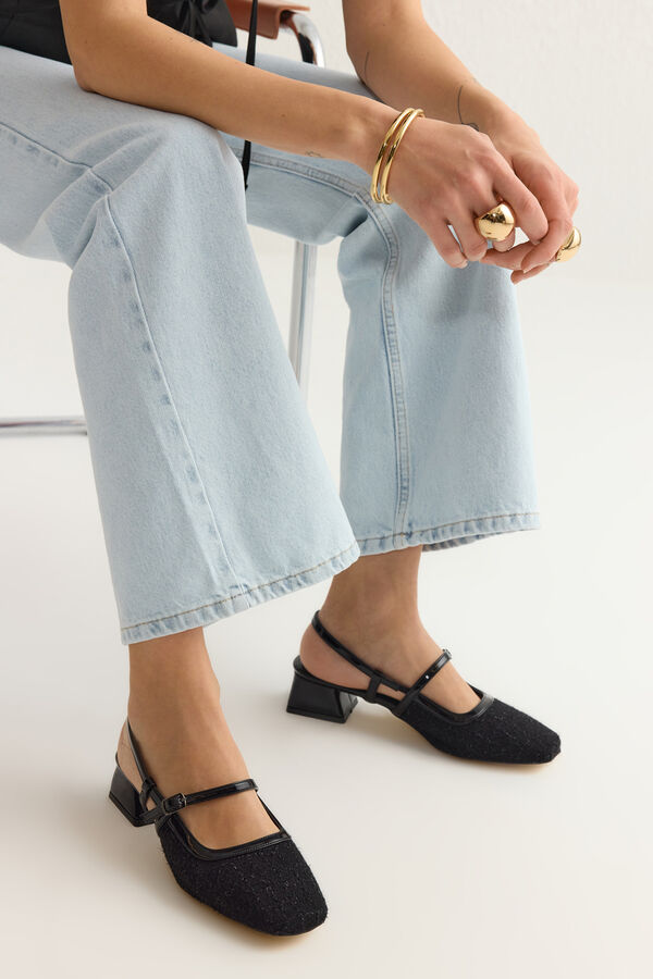 Trendyol Sapatos destalonados com salto kitten preto