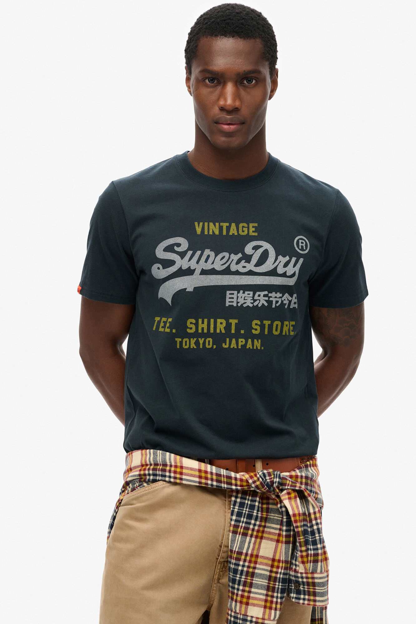 Superdry T-shirt manga curta b&aacute;sica com log&oacute;tipo grande
