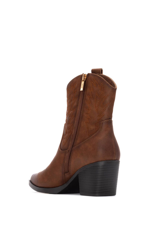 XTI Botin Cowboy Bordado nude