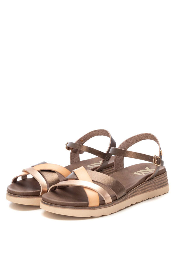 XTI Sand&aacute;lia cunha de tiras entrela&ccedil;adas castanho