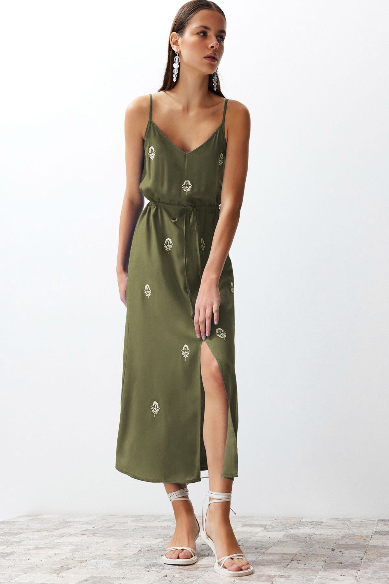 Trendyol Vestido comprido com cord&atilde;o ajust&aacute;vel