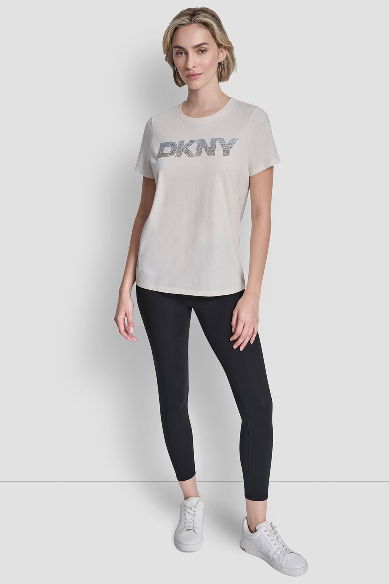 DKNY T-shirt com logo