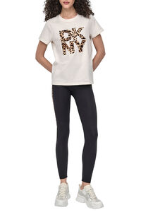 DKNY T-shirt com o logo da DKNY