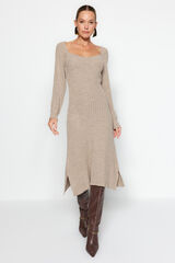 Trendyol Vestido midi justo manga comprida cru