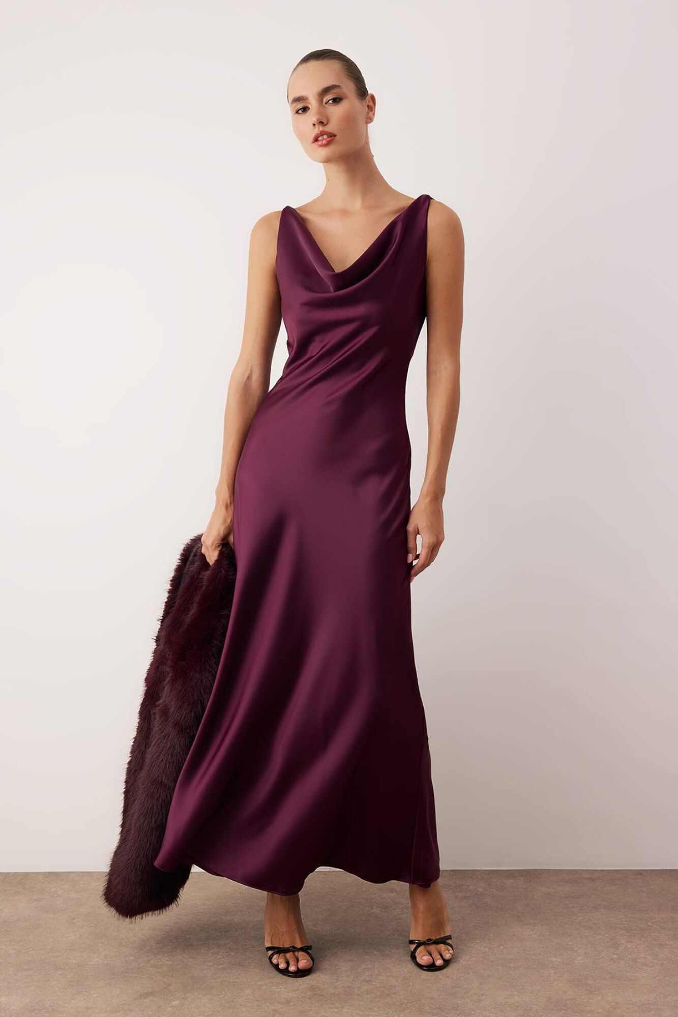 Trendyol Vestido comprido sem mangas