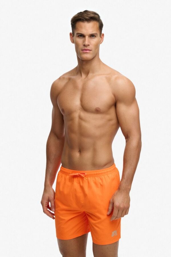 Superdry Fato de banho liso b&aacute;sico com logo vermelho