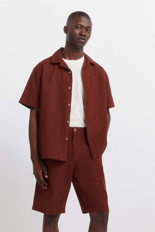 Springfield Bermuda lino relaxed fit marr&oacute;n