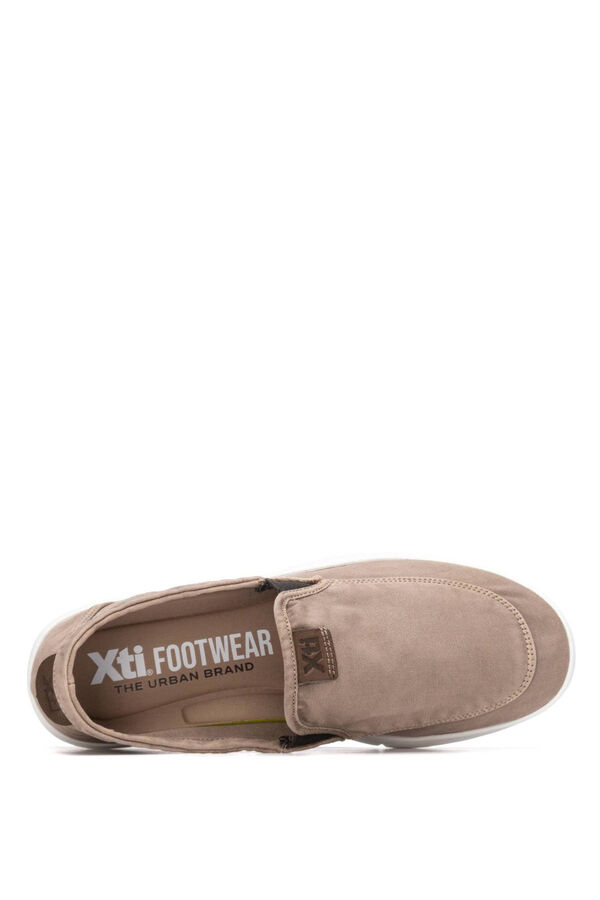 XTI Mocasines sin cordones beige