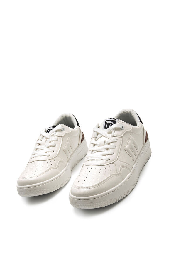 MTNG T&eacute;nis preto