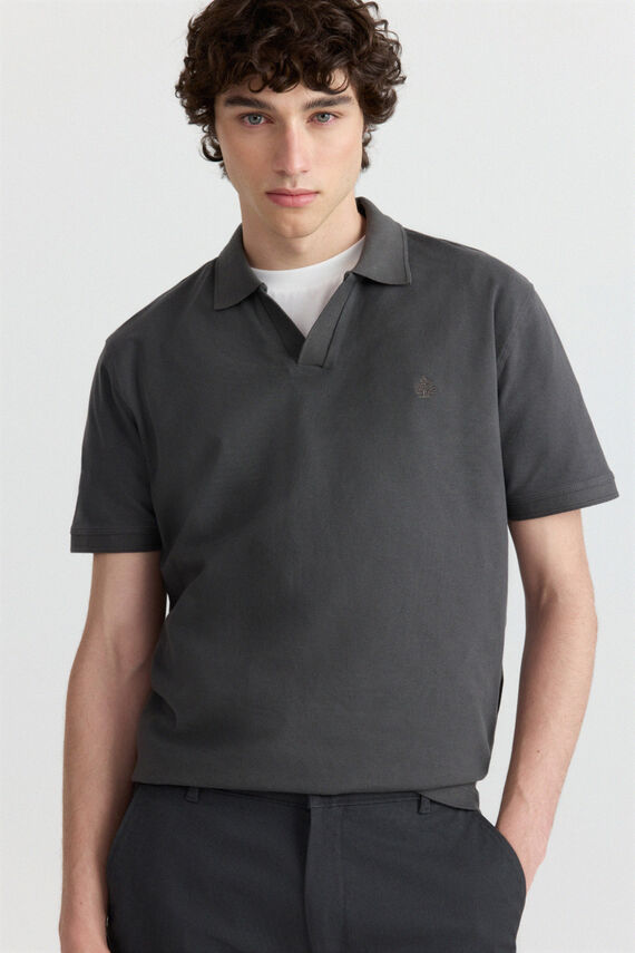 Polo cuello resort estructura regular fit