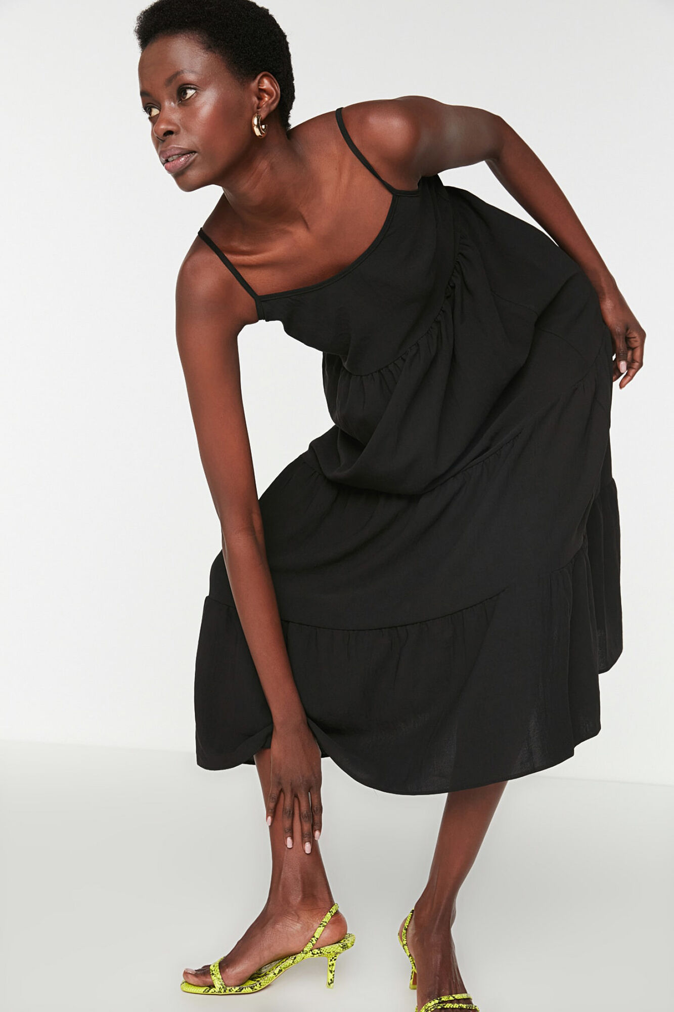 Trendyol Vestido midi de al&ccedil;as