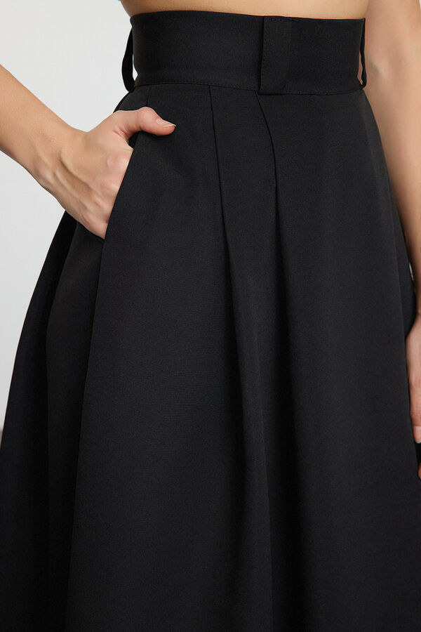 Trendyol Saia comprida maxi plissada preto