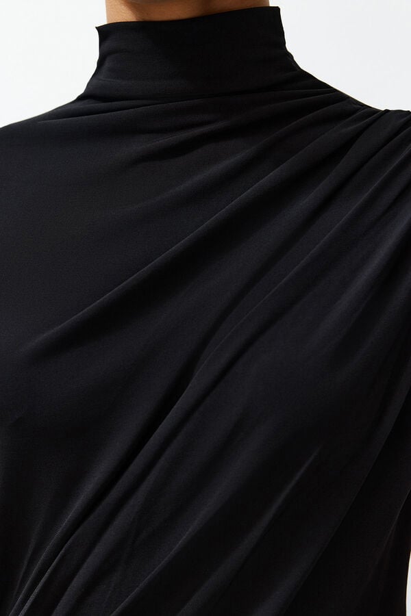 Trendyol Blusa justa preto