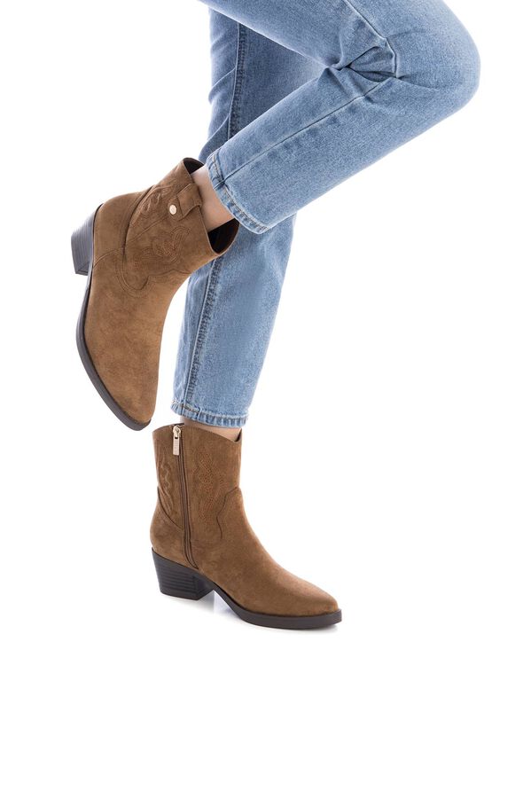 Springfield Bota de camurça estilo country com salto castanho