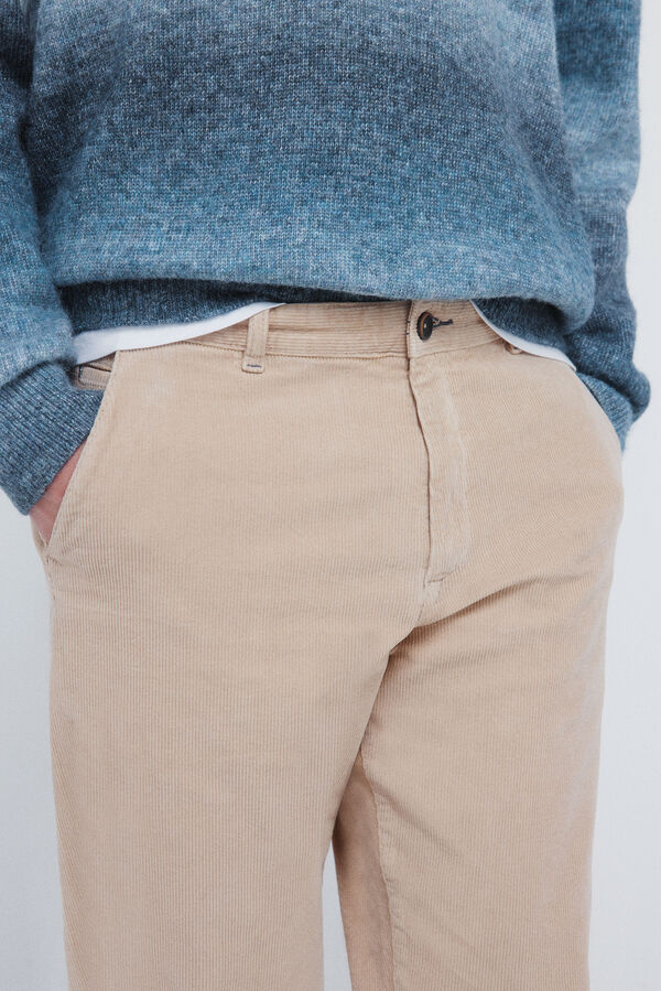 Springfield Calças chino slim fit confortável de veludo cotelê lavado bege