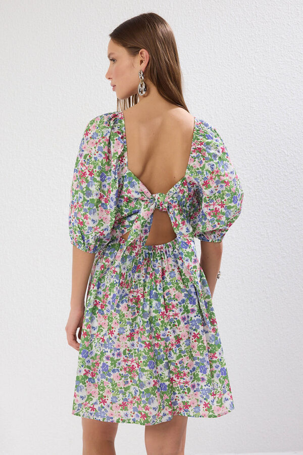 Trendyol Vestido mini com la&ccedil;o branco