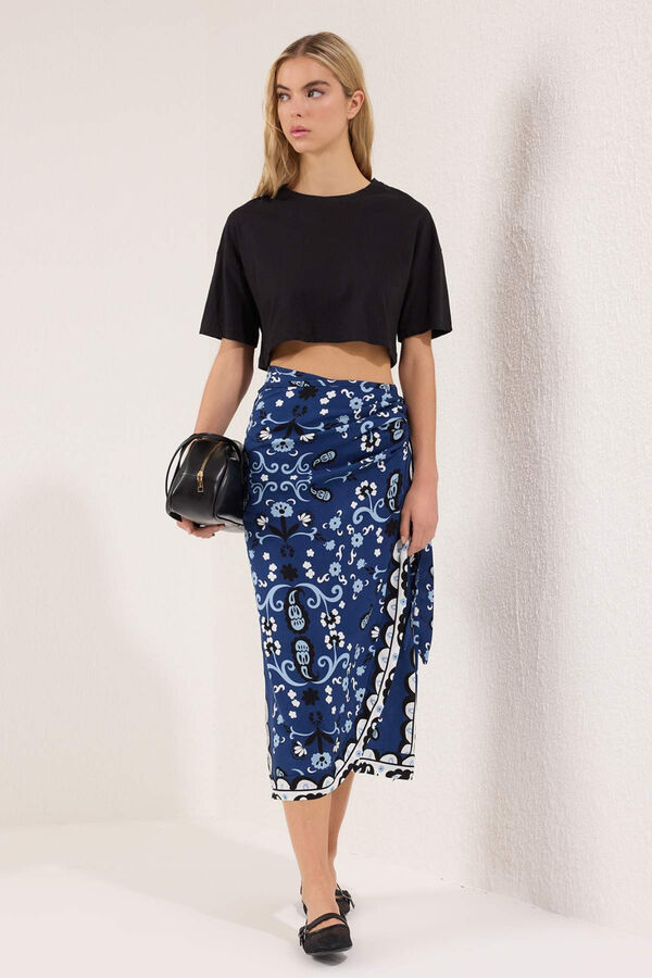 Trendyol Saia midi com la&ccedil;o azul