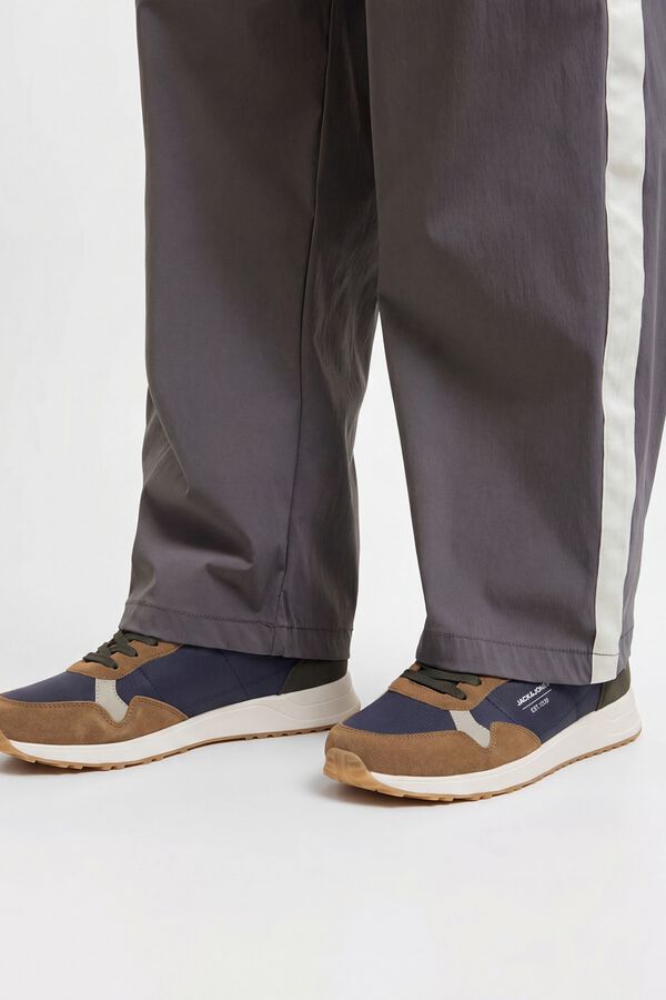 Jack & Jones Cal&ccedil;ado desportivo baixo castanho