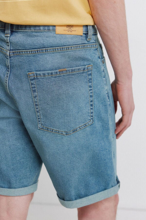 Springfield Bermuda jeans b&aacute;sica sobretingida slim fit azul