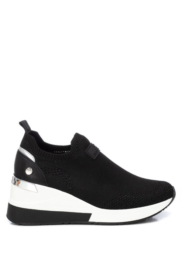 XTI women's textile sneaker black