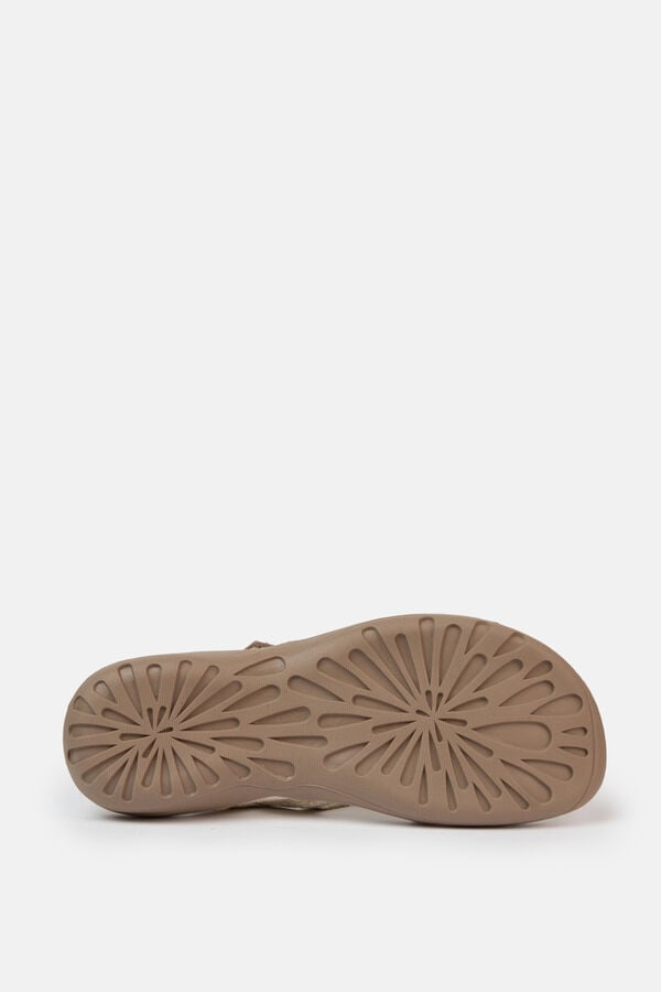 Izas Velcro hiking sandal nude