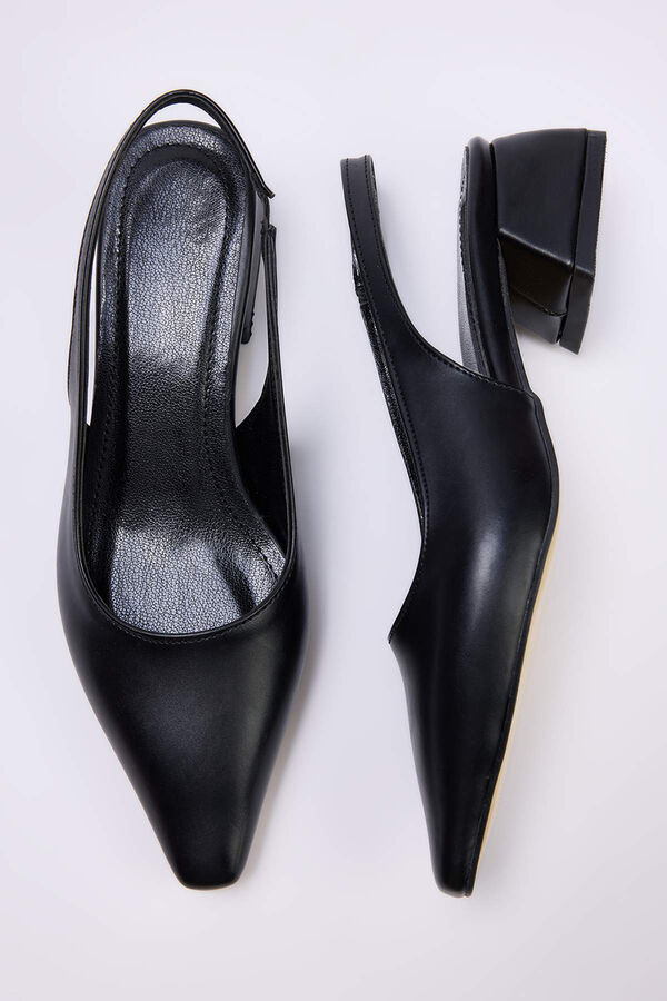 Trendyol Sapatos de salto sem calcanhar preto